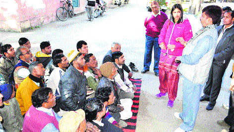 Displaced vendors to be given licences, space: MNA - Chandigarh Tribune