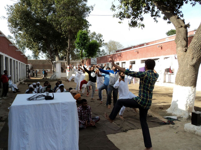 Muktsar prisoners shake a leg on bhangra beats
