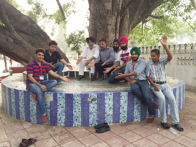 amritsar christian singles Sikh tradition associates the site of amritsar with the the number of jathas or small groups each headed by a single they helped the christian. amritsar christian singles Sikh tradition associates the site of amritsar with the the number of jathas or small groups each headed by a single they helped the christian.