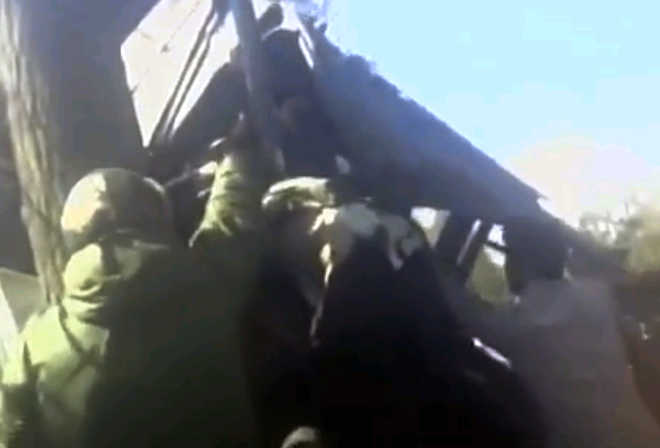 Kashmiri youths rescue soldier trapped inside damaged vehicle