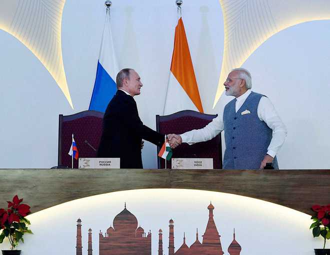 India, Russia seal big-ticket defence deals; resolve to fight terrorism unitedly