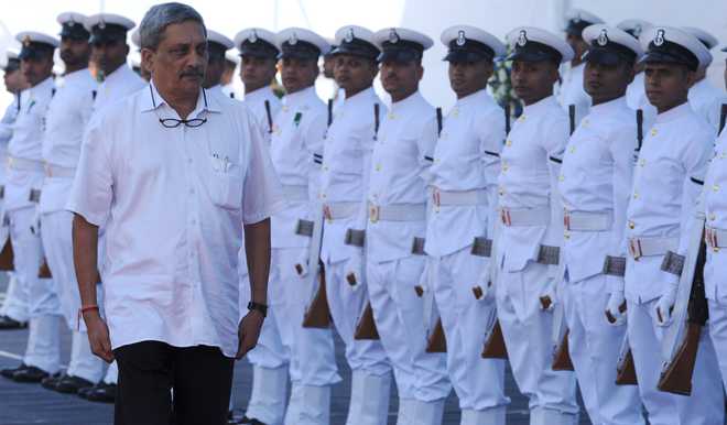 Told soldiers to shoot enemy, not wait to be martyred: Parrikar