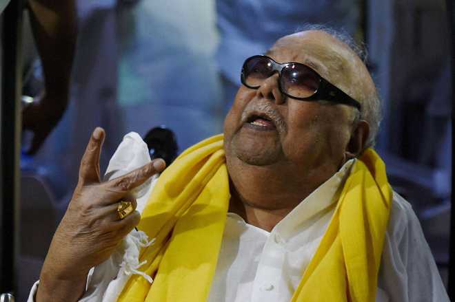 DMK chief Karunanidhi readmitted to hospital with lung infection