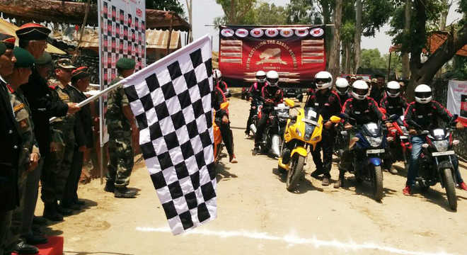 Motorcycle expedition heads for Shimla