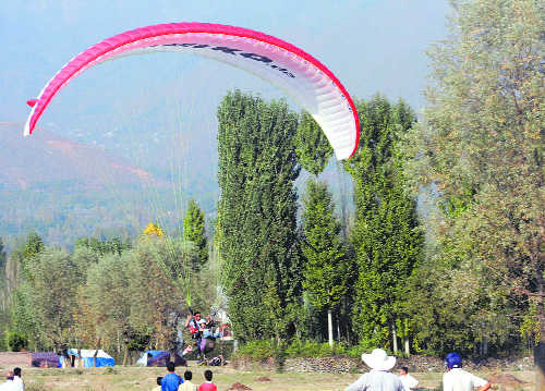 On IAF’s plea, paragliding banned near defence areas