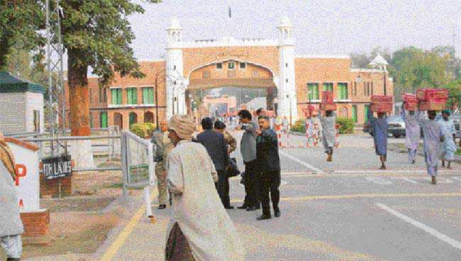 Taliban plan attack at borders with India, warns Pak agency