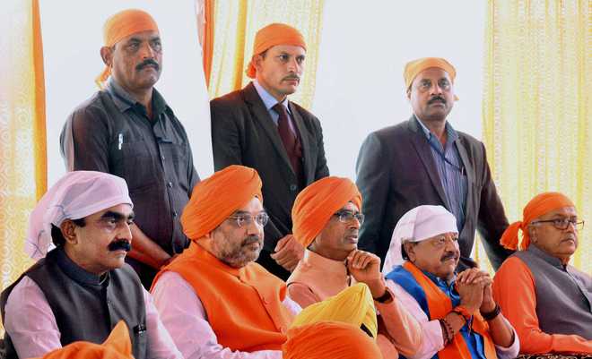 Shah lauds Guru Gobind’s contribution for protection of Hindus