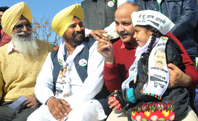 Kejriwal AAP’s Punjab CM face? Sisodia sparks speculation
