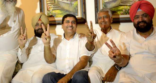 Finally, Bajwa joins Jakhar’s campaign