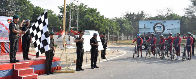 Lt Gen flags off cycling expedition