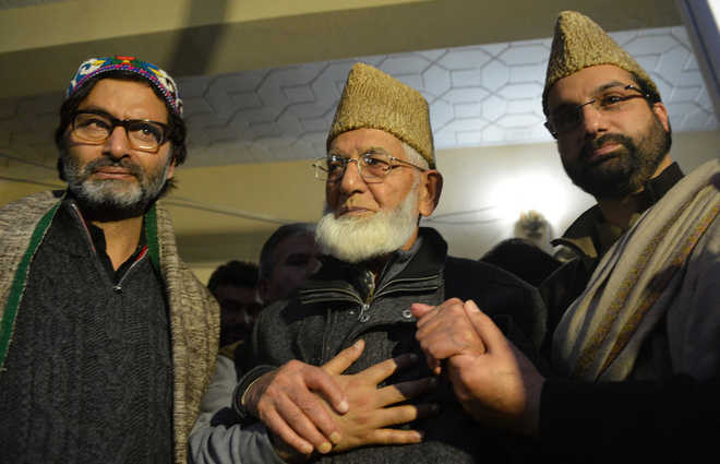 Kashmiri separatists did  U-turn on talks on Nov 4