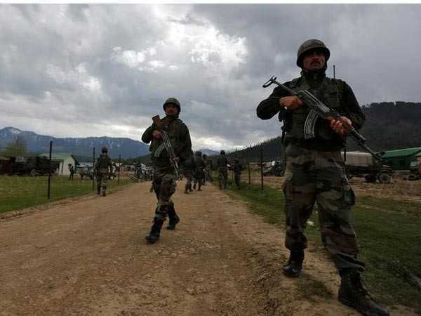 Punjab soldier, militant  killed in  Valley encounter
