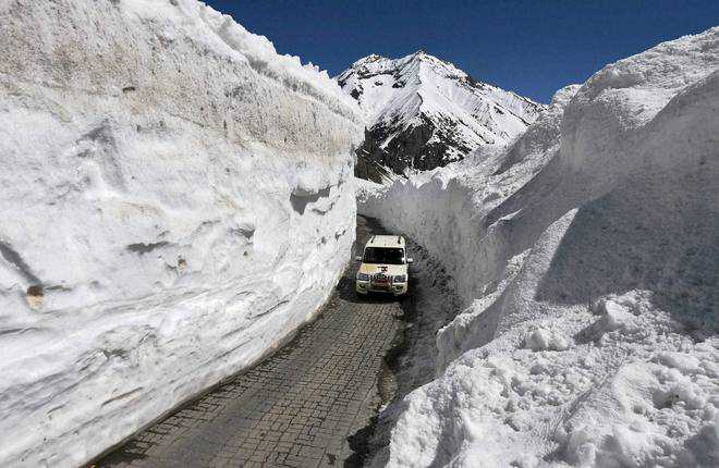 K-situation, harsh weather cast shadow on Zojila tunnel project
