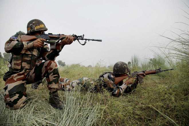 Pakistan targets Indian positions on LoC in Rajouri district