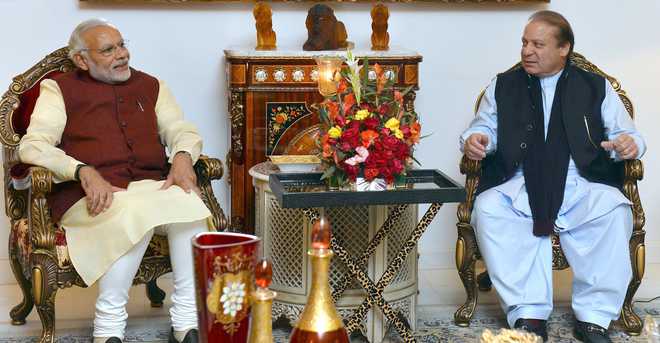 Pak to look into possibility of Modi-Sharif meeting during SCO