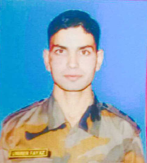 Police suspect Hizbul hand in killing of young Kashmiri Army officer
