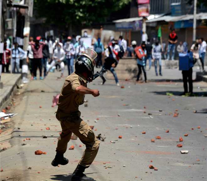 Deepening crisis in Kashmir