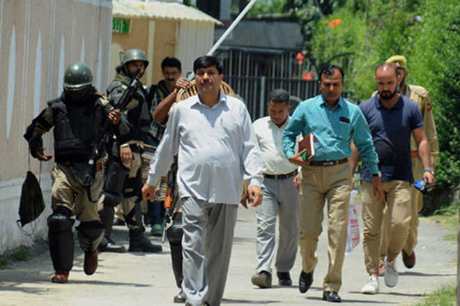 Pak, UAE currencies seized in fresh raids