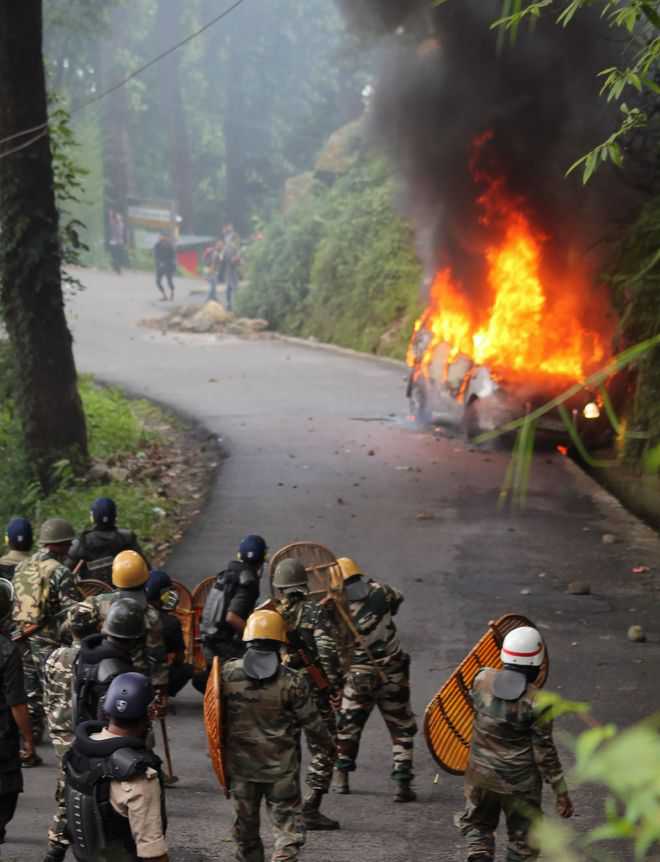 GJM activists turn violent as cops raid party chief’s house