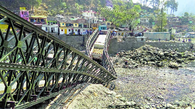 Bridge on Gangotri highway collapses