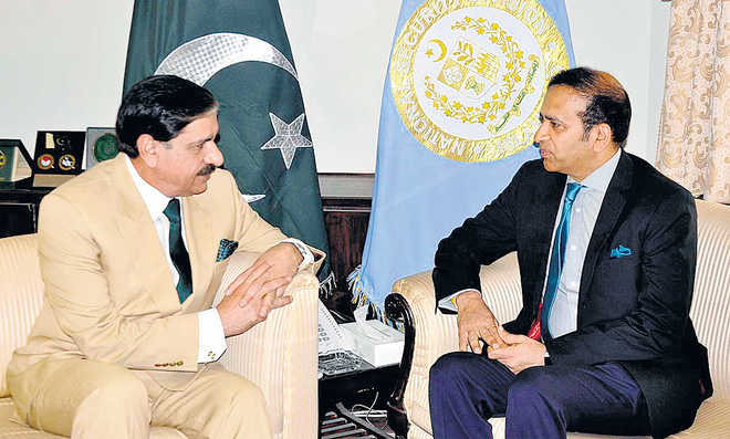 High Commissioner meets Pak NSA; trust-building on table