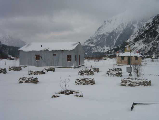 ITBP sounds high alert after heavy snowfall