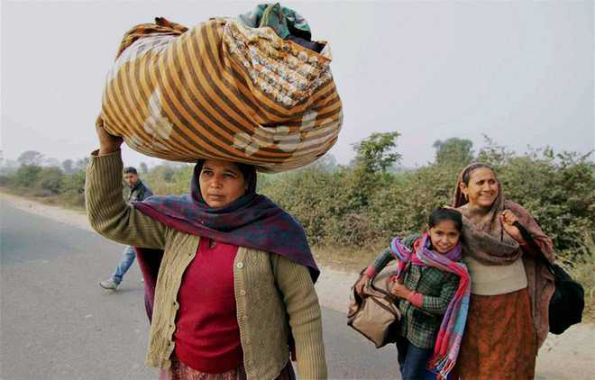 10,000 flee homes as Pak targets villages with heavy mortar firing