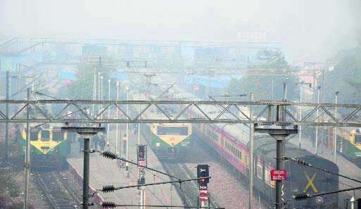 Travel plans go haywire as  Met predicts foggy days ahead