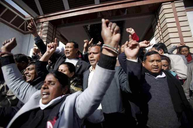 Nepal to vote on Constitution, Oppn sulks