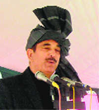 Azad gets Cong ticket, NC backing for RS election