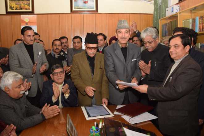 Azad, six others file papers for RS poll