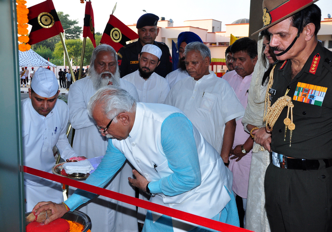 Khattar wants more youth from state in armed forces