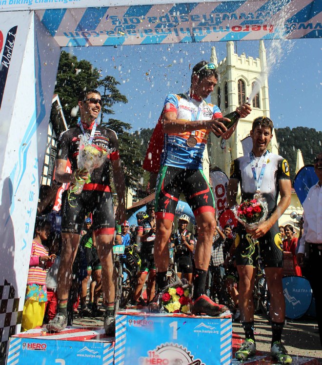 Ace Portuguese rider Luis Leao Pinto wins MTB Himalaya 2015