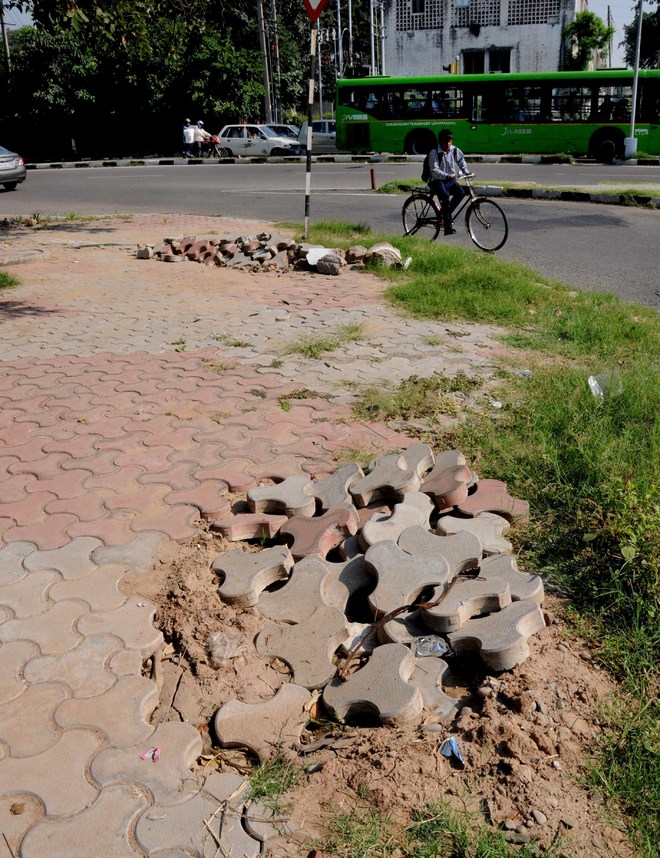 MC Commissioner seeks report on paver blocks