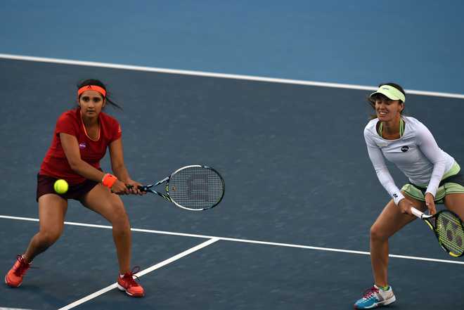 Sania and Martina enter China Open doubles final