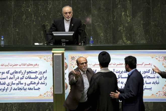 Iran parliament approves nuclear deal with world powers