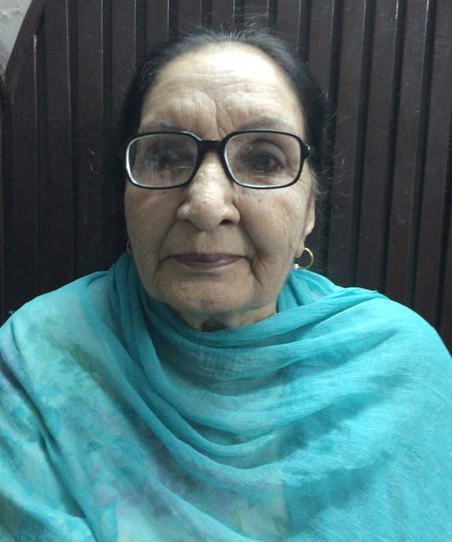 Punjabi writer Dalip Kaur Tiwana returns her Padma Shri