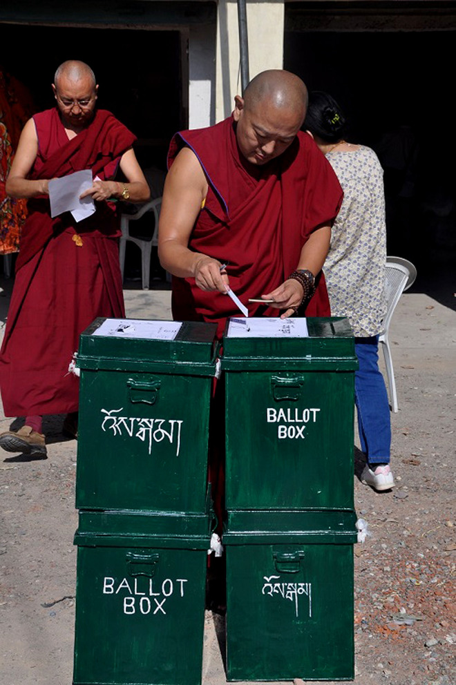 Tibetan parliament preliminary poll ends
