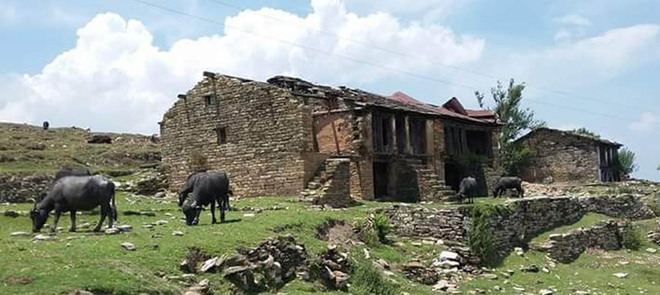 Uttarakhand villagers abandon 
hills for better facilities in cities