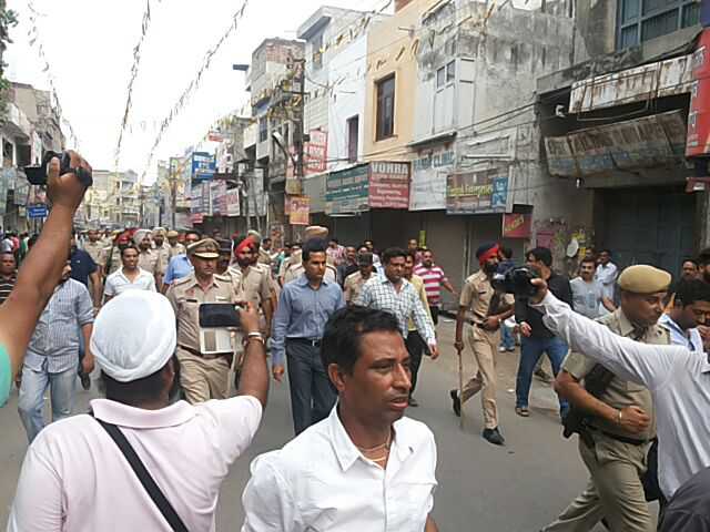 Roadblocks, tension continue in Punjab