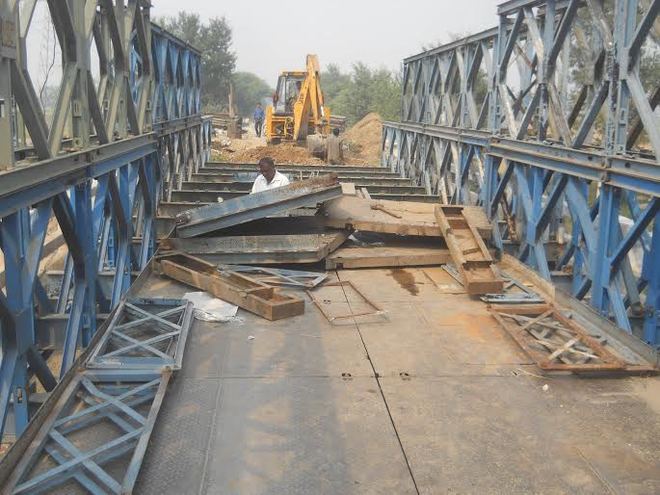 Slow pace of work on Ghaggar bridge hassles people : The Tribune India