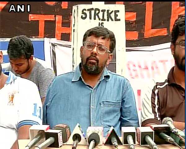 FTII students call off strike; protests to continue