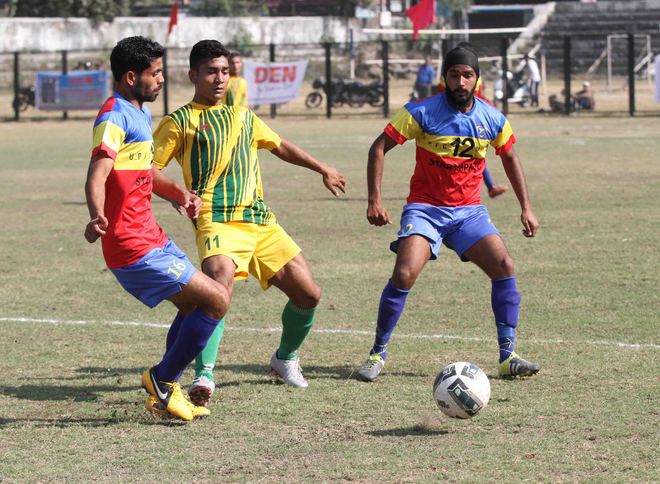 United Punjab Club beat Garhwal Rifles 2-1 in football : The Tribune India