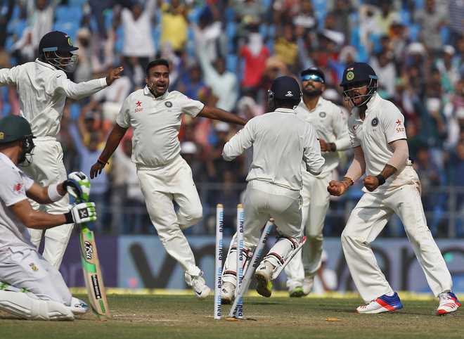 India beat South Africa by 124 runs, clinch series