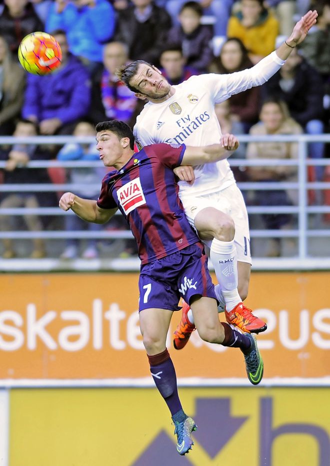 Bale, Ronaldo put Real back on course