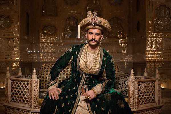 Theatre in Pune cancels shows of ''Bajirao Mastani'' after BJP''s protest