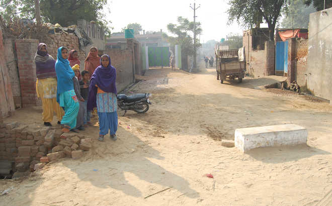 Dalit families of Mansa village face boycott