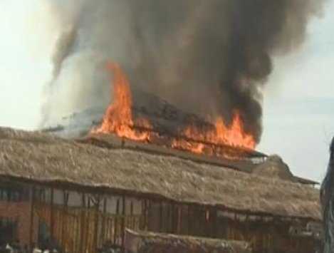 Fire breaks out at Telangana CM KCR''s ''Maha Yagnam''