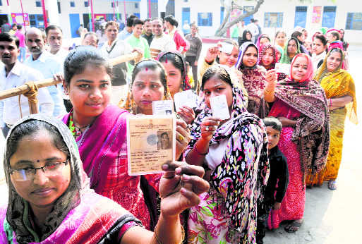 Women voters turn out in large numbers