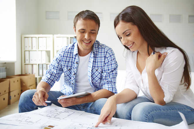 Can my wife claim rebate on home loan interest?
